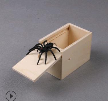 Spindeln i lådan